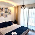 Apartament Theos 8 Family For Families Only